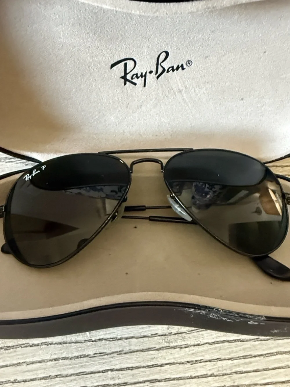 Ray-Ban Aviator Sunglasses Black Frame Green Lenses Polarized - Picture 7 of 9